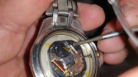 relic watch battery replacement